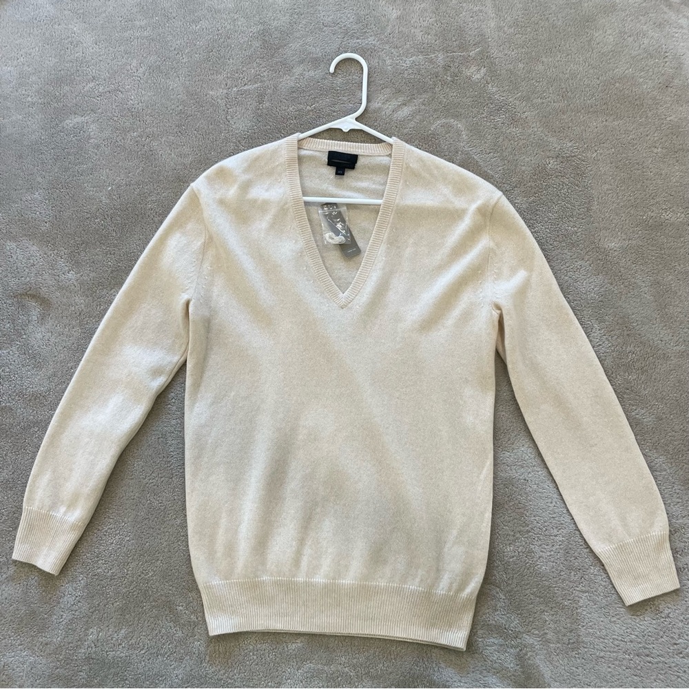 J.CREW Cashmere V-neck Long Sleeve Top